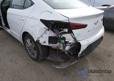 2020 Hyundai Elantra Value Edition z USA, uszkodzony, nr VIN 5NPD84LF2LH627257